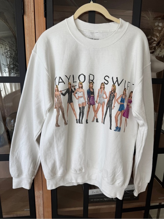 Taylor Swift Tops - Taylor Swift merch 1989 eras taylor’s version crewneck pullover sweatshirt